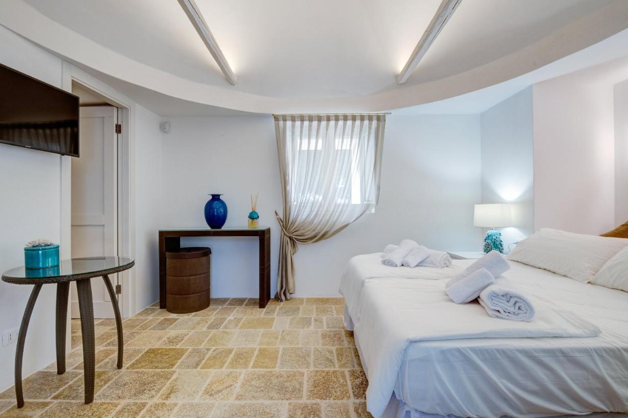 B&B Trulli Moonlight Da Grace Ostuni Exterior photo